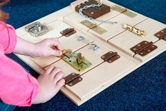 Тактильно-развивающая панель “Замочки” - fgospostavki.ru - Артём